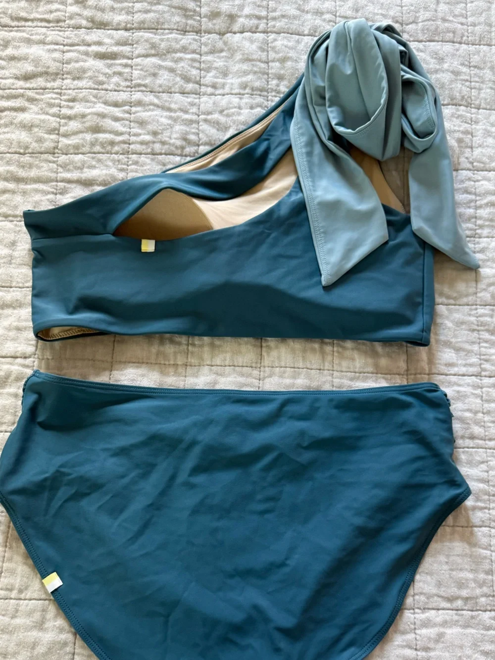 Summer Salt Bow Shoulder Swim Top - Picture 3 of 7